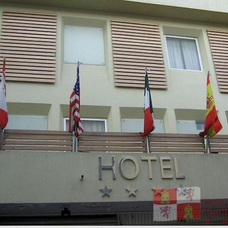 Hotel Castilla Y Leon Гвадалахара Экстерьер фото